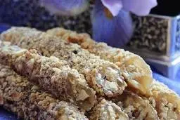 طرز تهیه سوجوق شیره انگور: دسری خوشمزه، مقوی و آسان | شیرینی سنتی خوشمزه برای سفره عید