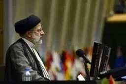 حضور رئیسی و کابینه جدید در حرم امام 