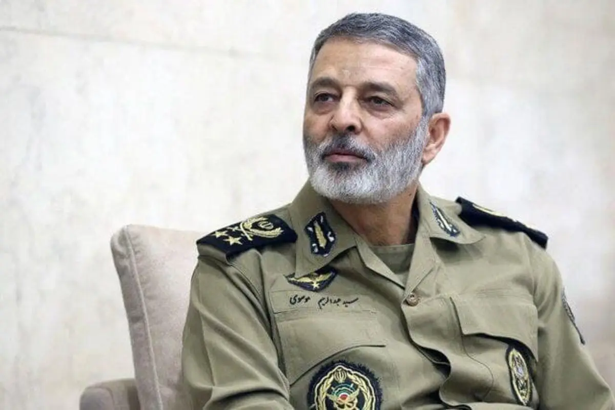 فرمانده کل ارتش: ارتش باتمام قدرت برای مقابله با کرونا پای کار است 