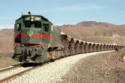 مرگ دردناک چوپان با برخورد به قطار تهران سمنان+ جزئیات