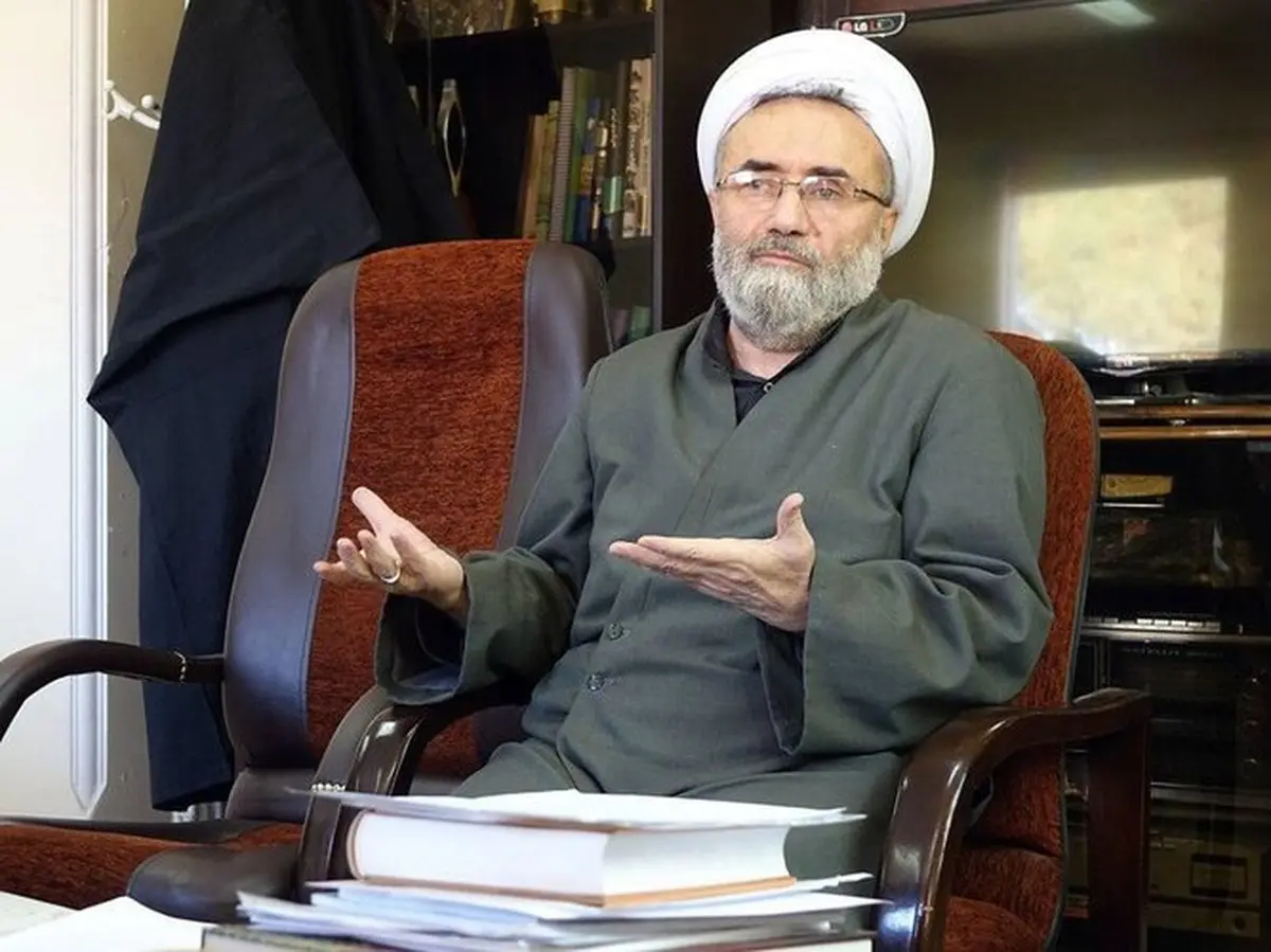 هشدارهای مسیح مهاجری به رئیسی: عکس گرفتن با کارکنان غسالخانه اقدام نمایشی بود | کلمه «باید» را از ادبیات خود و وزرایتان حذف کنید