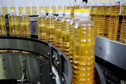 احتمال کمبود روغن خوراکی در ماه رمضان | بدعهدی بازرگانی دولتی در تحویل روغن خام