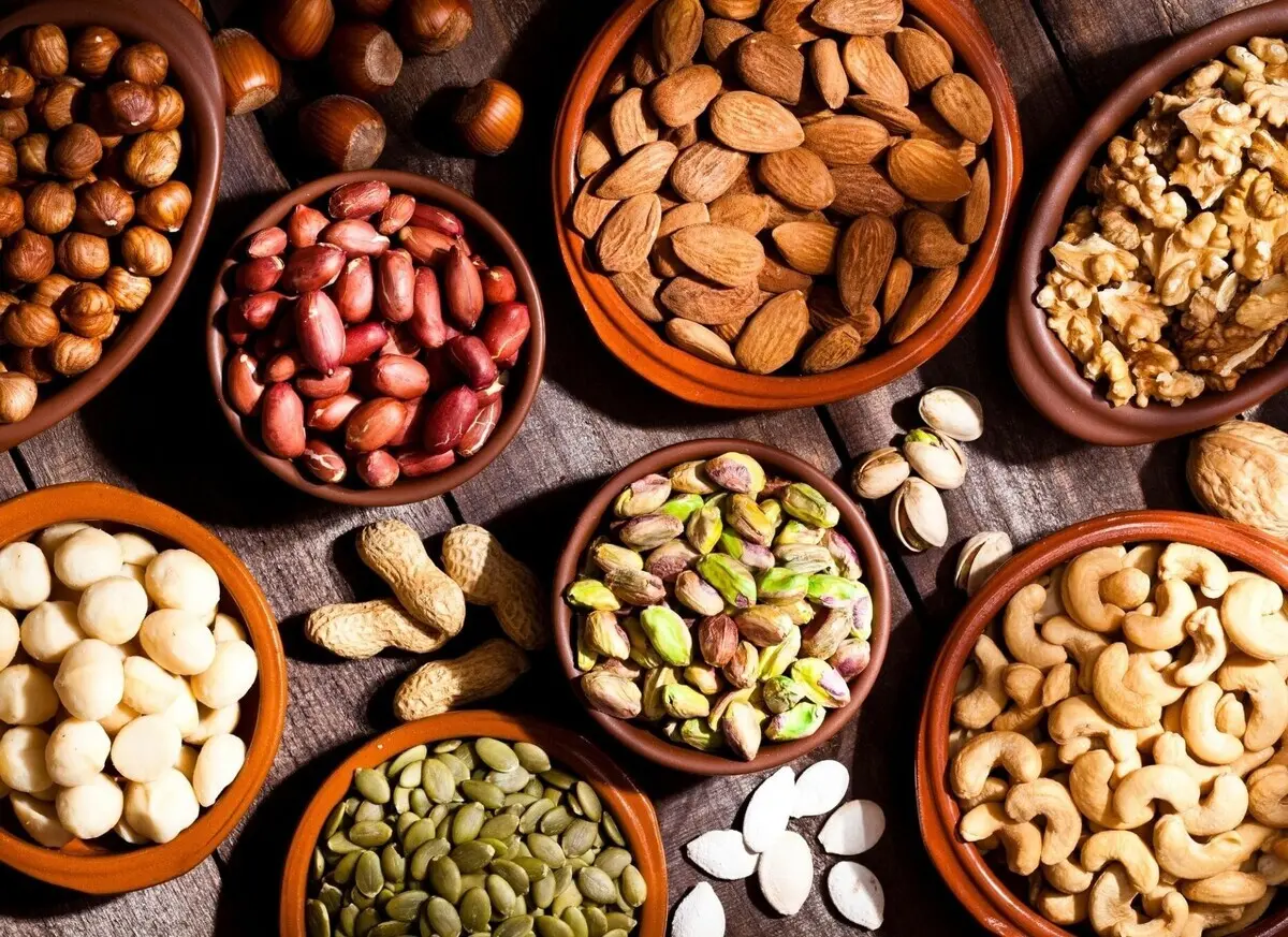 آیا آجیل خوردن باعث چاقی صورت می‌شود؟