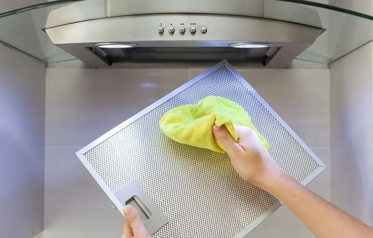 با این ترفند محاله چربی رو هود آشپزخونه بمونه! | ترفند خانگی تمیز کردن هود + ویدئو