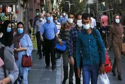 ۸ میلیون نفر در کشور هنوز واکسن کرونا تزریق نکردند