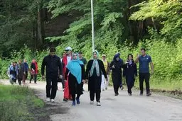 با یک ساعت پیاده‌ روی چقدر وزن کم می‌کنیم؟ | برای تاثیر بیشتر چه کنیم؟