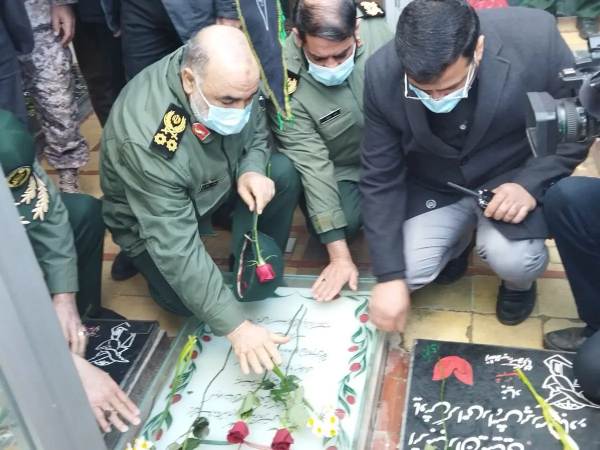 فرمانده سپاه: هرگز اجازه نفوذ دشمن به درون سرزمین های اسلامی را نخواهیم داد
