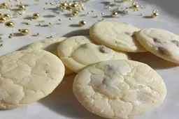  شیرینی کشمشی رو خودت توی خونه درست کن | طرز تهیه شیرینی کشمشی خانگی نرم و خوشمزه با فرمول قنادی ها  + نکات و ترفند ها