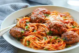 پاستا رو واسه یک بار هم که شده اینجور درست کن! | طرز تهیه پاستا کوفته قلقلی فقط توی ۲۰ دقیقه! + ویدئو