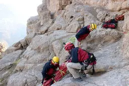 کشف جسد کوهنورد گمشده پس از 2 روز در کوه ساورز + عکس