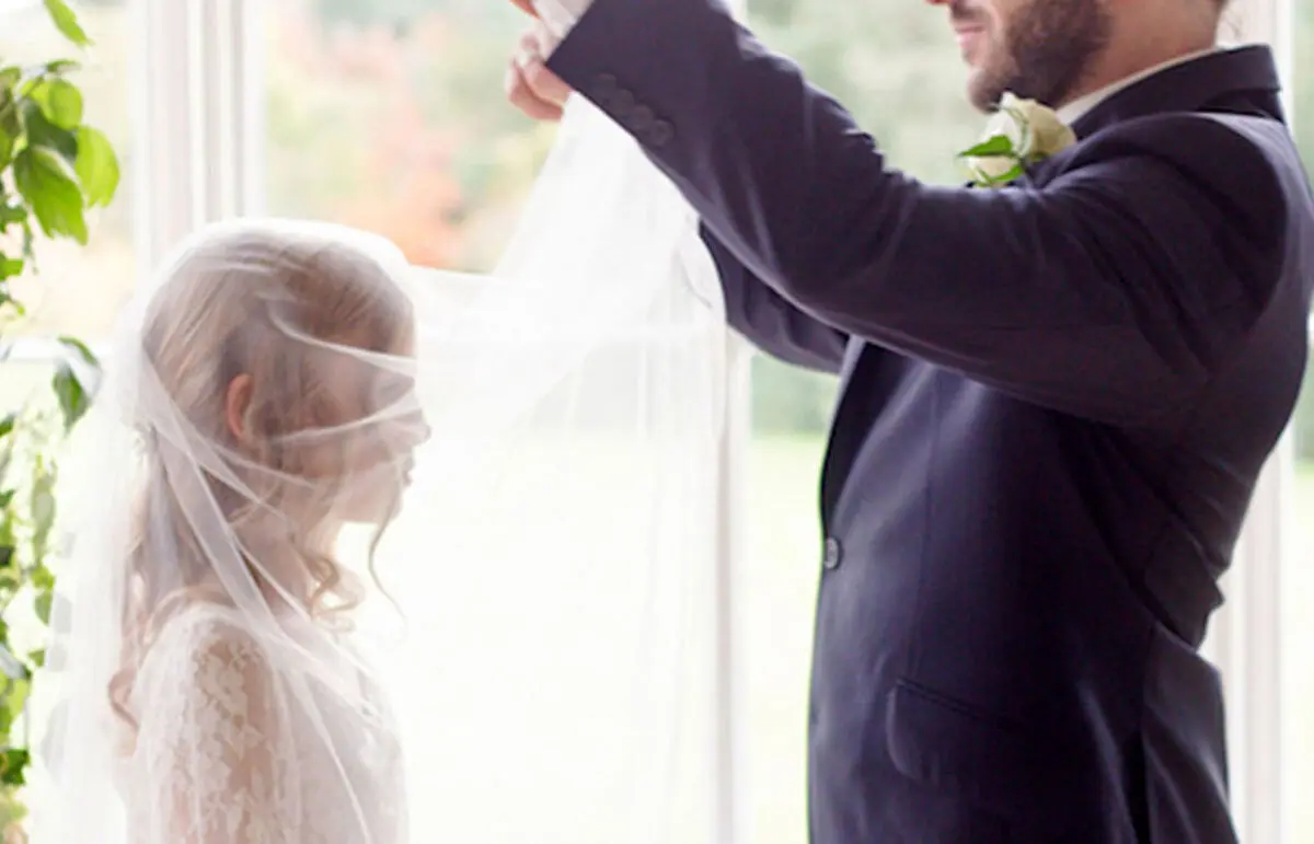 رکوردشکنی کودک همسری در بهار ۱۴۰۰ | ایران پس از گینه رتبه دوم حداقل سن ازدواج را دارد