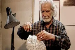 پدر قلمزنی ایران در بیمارستان بستری شد