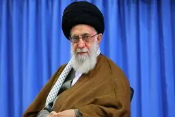 مقام معظم رهبری: گریه‌ی در مجالس شهیدان گریه‌ی ضعف نیست،‌ گریه‌ی اراده‌ است/ دیدید مراسم تشییع شهید سلیمانی چه حادثه‌ی عظیمی را به وجود آورد