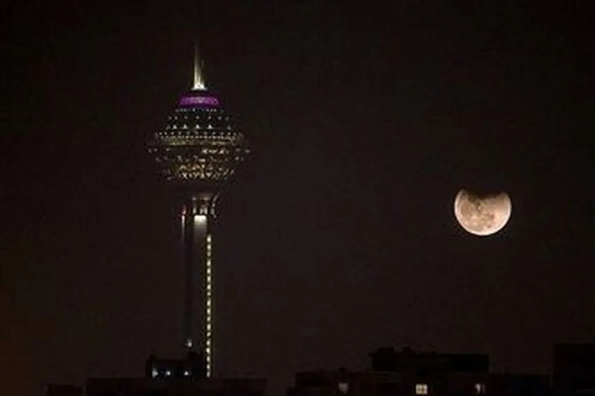 برج «میلاد» در شب ۲۲ بهمن نورافشانی می‌شود 