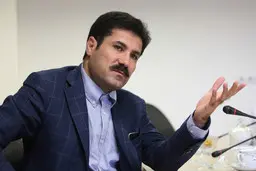 حسین‌زاده: نمایندگان مبتلا به کرونا جو روانی ایجاد نکنند
