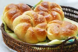 طرز تهیه یک نان شیرین برای صبحانه | یک صبحانه لذیذ با این نان خوشمزه