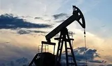 قیمت نفت برای سومین روز متوالی کاهش یافت | طلا در مسیر صعودی قرار گرفت