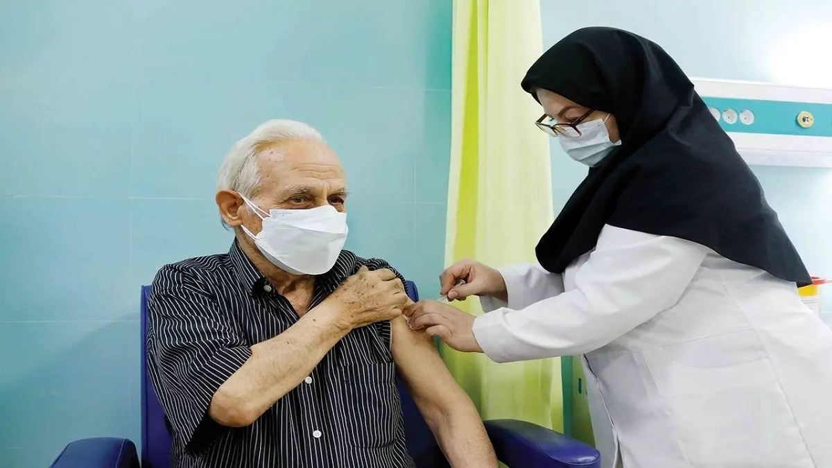  عوارض جانبی تزریق واکسن  | درتداوم عوارض حتما به پزشک مراجعه کنید