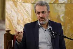 وزیر صمت برادر همسرش را سرکار آورد