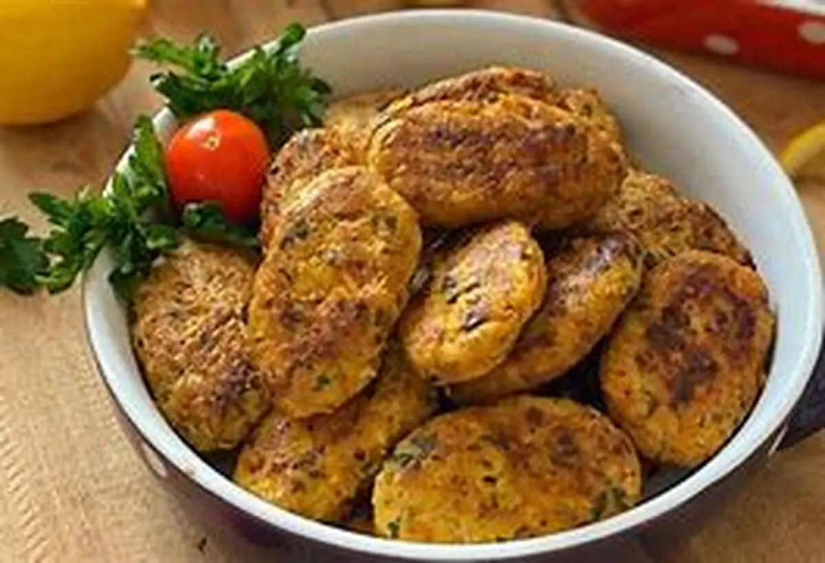 می‌خوای یه کتلت مرغ متفاوت درست کنی؟ | طرز تهیه کتلت مرغ+ فیلم
