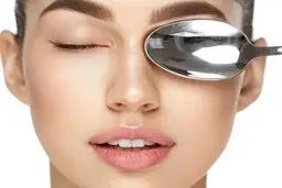 راز جوانسازی پوست با قاشق برملا شد! |هر خانمی باید اینو بدونه! | روش جوانسازی پوست با قاشق 