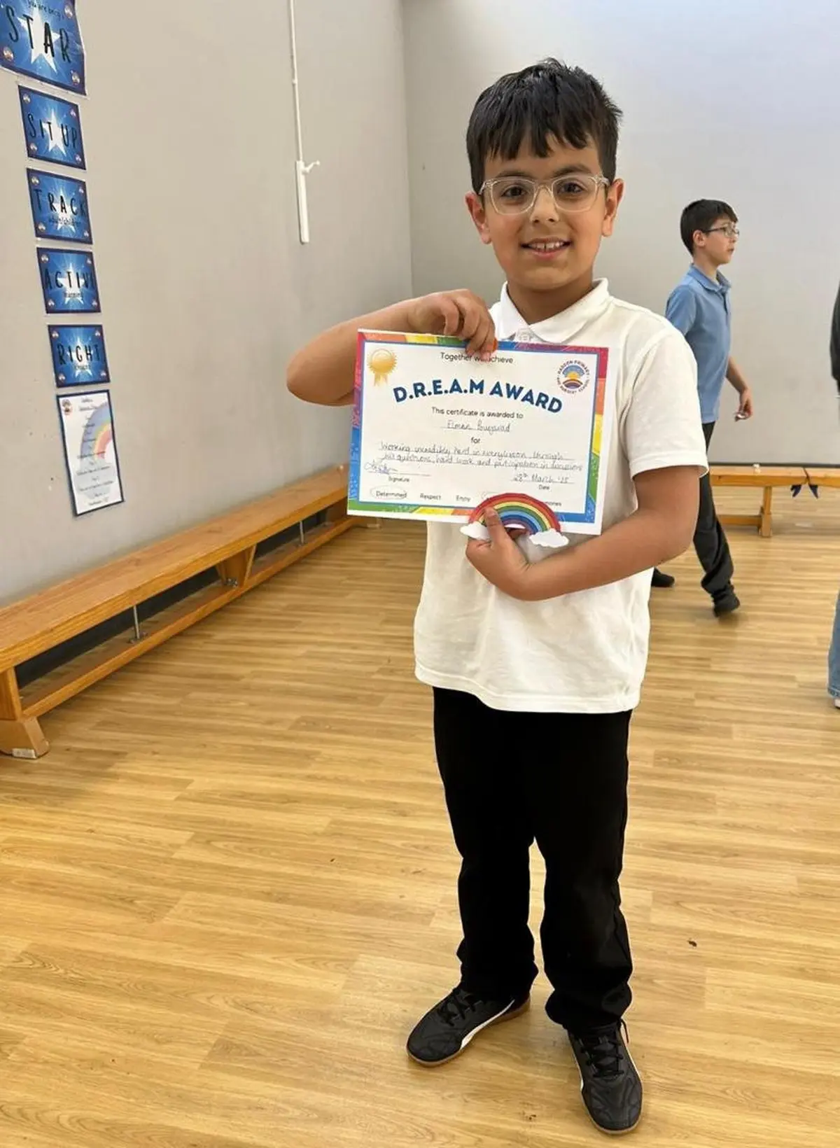 تقدیر نخست وزیر انگلستان از نوجوان ۱۰ ساله ایرانی | 
دغدغه نوجوان تبریزی مورد توجه نخست وزیر انگلستان