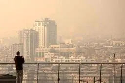 وقت‌کشی در اضطرار تهران | دولتی‌ها «معمای آلودگی گوگرد» را پاسکاری می‌کنند