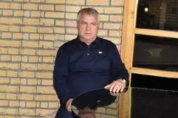 پروین: رنگ‌ها را کنار بگذارید، به پرسپولیس ملی نگاه کنید