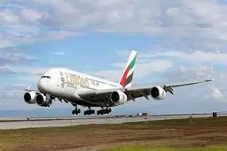 تعطیلی شلوغ‌ترین خط پروازی بین‌المللی؛ بریتانیا پروازهای مستقیم از امارات را ممنوع کرد 