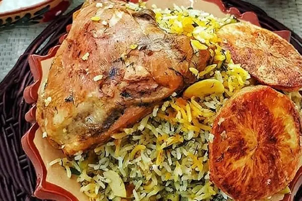 ناهار باقالی پلو با مرغ به روش سرآشپز درست کن | طرز تهیه باقالی پلو با مرغ خوشمزه و مجلسی زعفرانی برای ۴ نفر