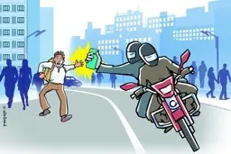 روش جدید دزدی | سرقت موبایل مردم با آجر!