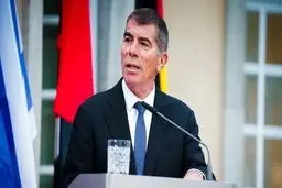 وزیر خارجه اسرائیل: روزانه با با وزرای خارجه ۷ کشور عربی از طریق واتساپ در تماس هستم