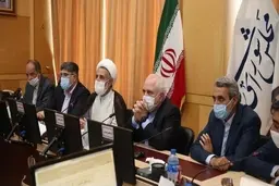 
عضو کمیسیون امنیت ملی: دست گذاشتن ظریف روی قرآن برای کاندید نشدنش دروغ است
