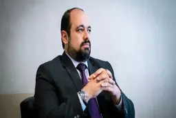 شریعتی، عضو اتاق بازرگانی: ۳۵ یا ۳۶ کشتی در خلیج فارس به دلیل نبود ارز متوقف شده اند | نام توافق هسته ای را "توافق نامه امام صادق" بگذارید تا همه بگویند مصلحت بود! | خواباندن التهابات تورمی، هدف انتشار خبرهای پوچ آزادسازی منابع مالی ایران در کره جنوبی است