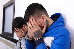 سارقان خشن در مشهد در کمتر از 48 ساعت دستگیر شدند | سارقان اقدام به سرقت از کارگاهی در مشهد کرده بودند.