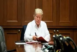 کاخ سفید  |   ترامپ احتمالا امروز از بیمارستان ترخیص می شود