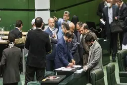 جزئیات تحویل خودروی دناپلاس به روایت ۶ نماینده مجلس