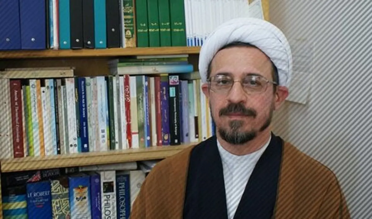 فرزند آیت‌الله مصباح‌یزدی: سطح هوشیاری پدر خوب است | به شایعات توجه نکنید