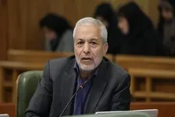محمود میرلوحى: اصولگرایان در آستانه انتخابات به جان هم افتاده‌اند