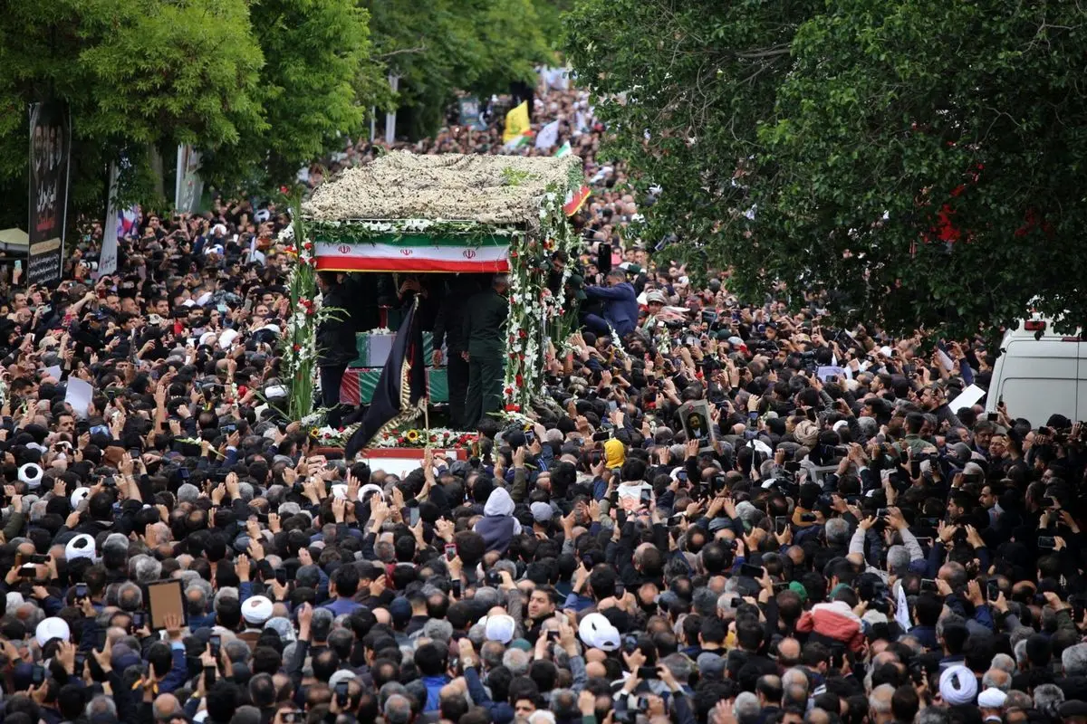 مردم تهران برای رئیس‌جمهورِ شهید سنگ‌تمام گذاشتند +ویدئو