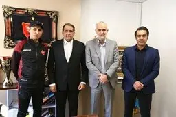 قول رسول‌پناه به گل‌محمدی