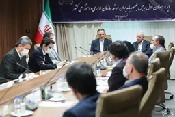 هر محدودیت و تهدیدی می‌تواند فرصت‌هایی نیز به همراه داشته باشد