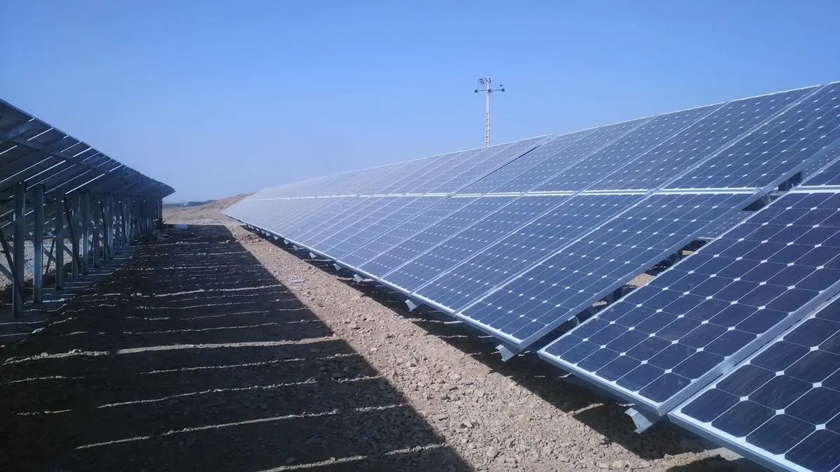 ایران در افغانستان نیروگاه خورشیدی می‌سازد 