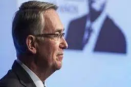  ارز دیجیتال  |   بنیان‌گذارهولدینگ سالیناس از بیت کوین حمایت میکند