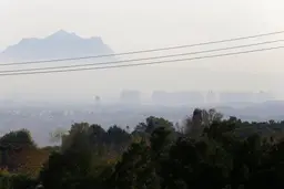 تداوم آلودگی هوا و غیرحضوری شدن مدارس در برخی شهر‌ها+ویدئو 