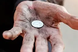 دلار سی هزارتومنی و فقیر شدن مردم