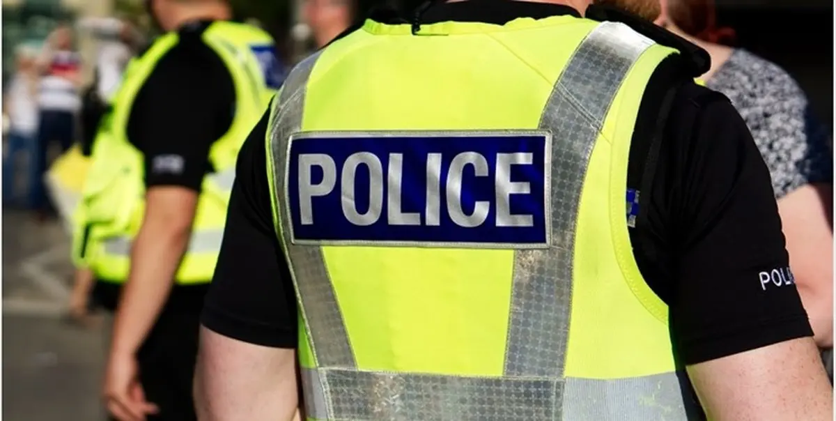 
 تیراندازی   |   در لندن یک افسر پلیس  به ضرب گلوله کشته شد
