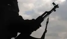 روزنامه اطلاعات: آقایان مسئول! زمانی که تروریست‌ها داشتند مسلح می شدند کجا بودید؟ | مگر نمی گفتید اگر چه فقر هست، اما امنیت داریم؟