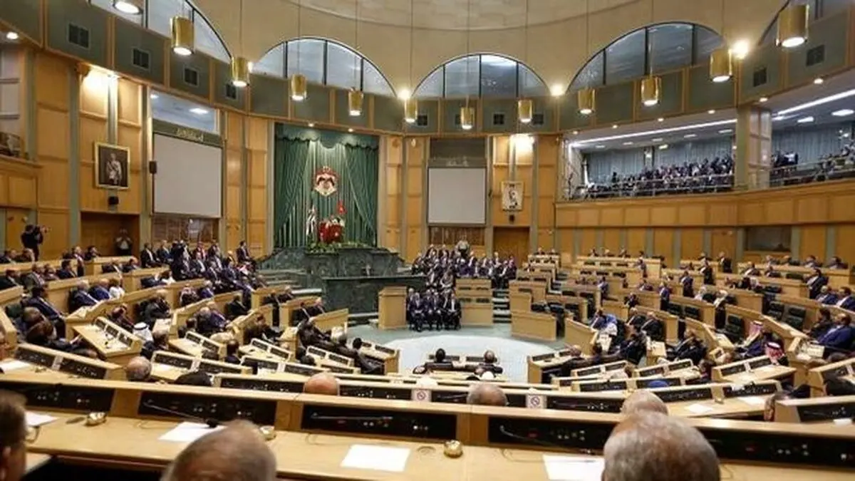 
 شاه اردن روز یکشنبه با صدور فرمانی پارلمان این کشور را منحل کرد.
