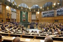 
 شاه اردن روز یکشنبه با صدور فرمانی پارلمان این کشور را منحل کرد.
